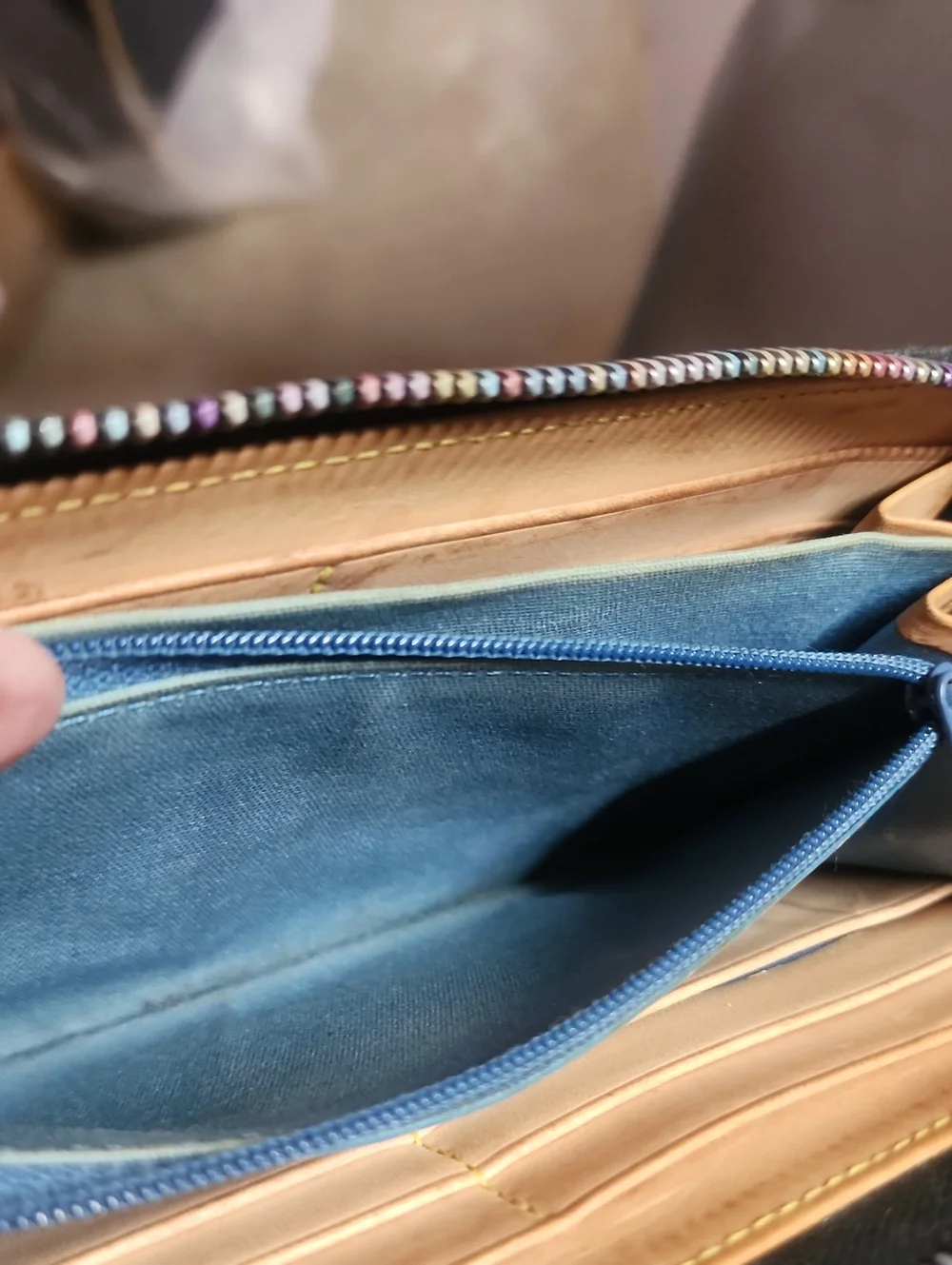 Dooney & Bourke dooney full